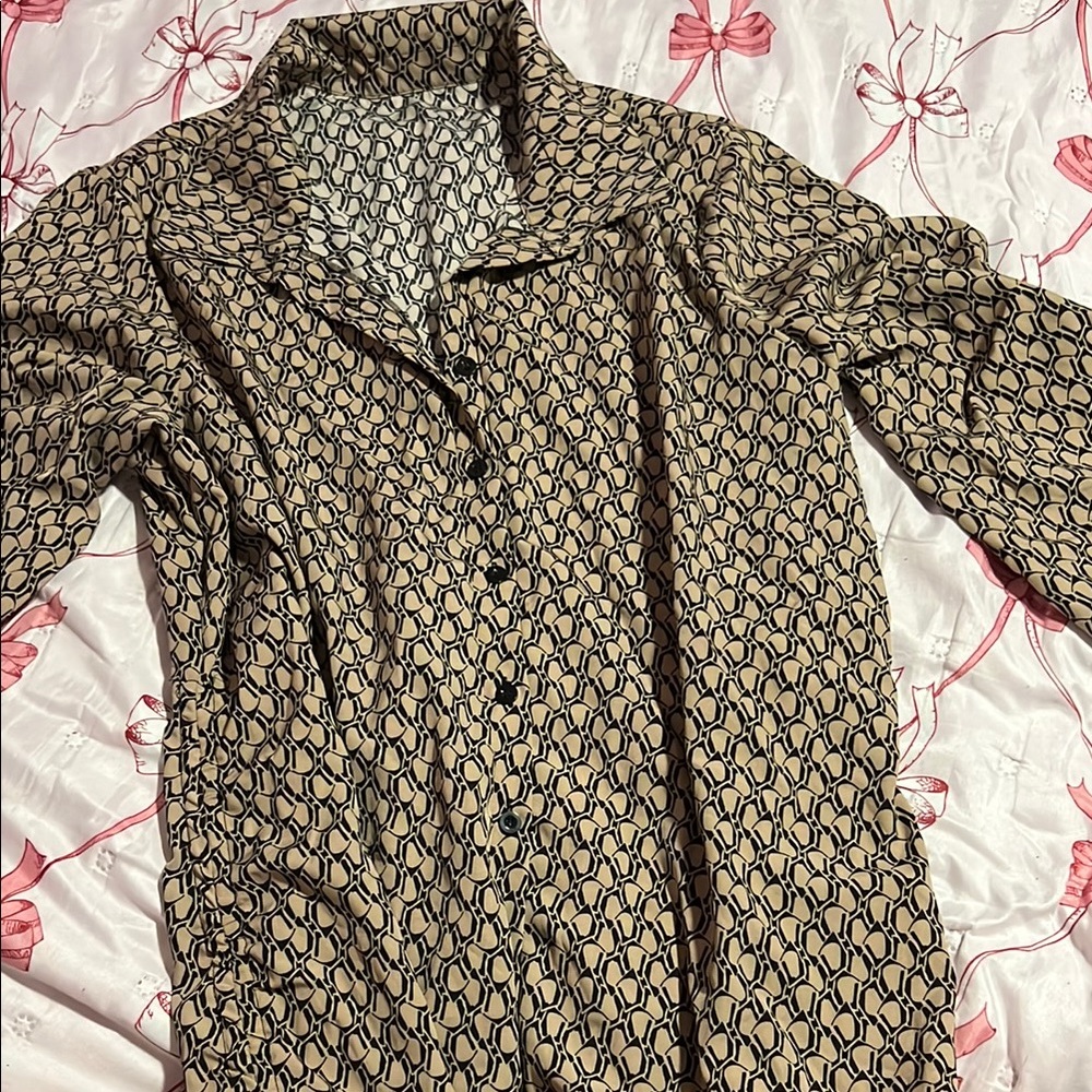 Patterned Button-Up Dress - Picture 3 of 3